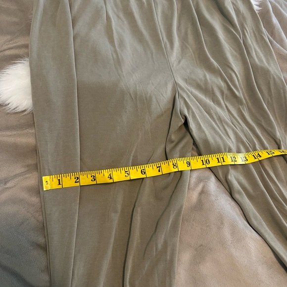 Lightweight Olive Green Joggers - Picture 10 of 14